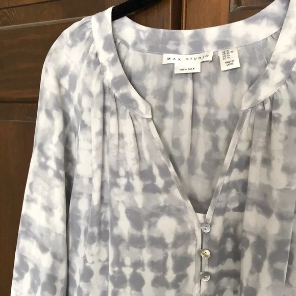 Max Studio Gray Silk Blouse with Textured Finish - Picture 5 of 6